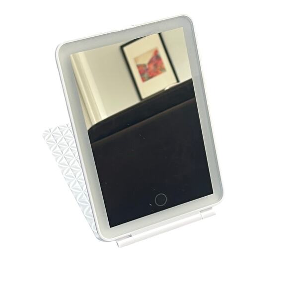 Impressions Vanity Fleur Touch Pad Mini Tri-Tone LED Makeup Mirror White - Picture 3 of 10